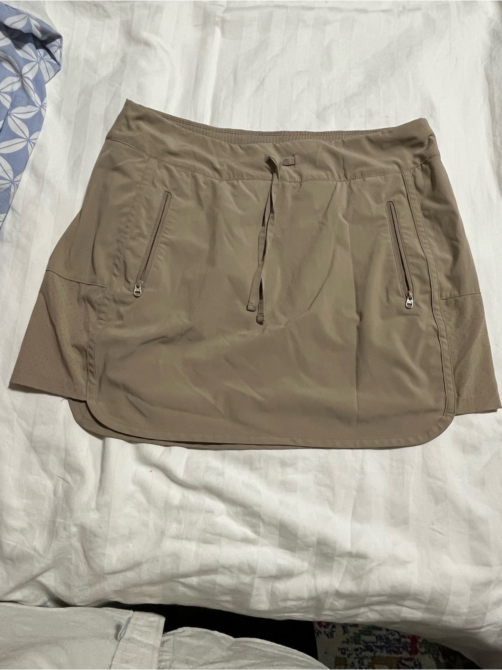 Magellan Outdoors Taupe Active Skort with Zip Pockets
16-05